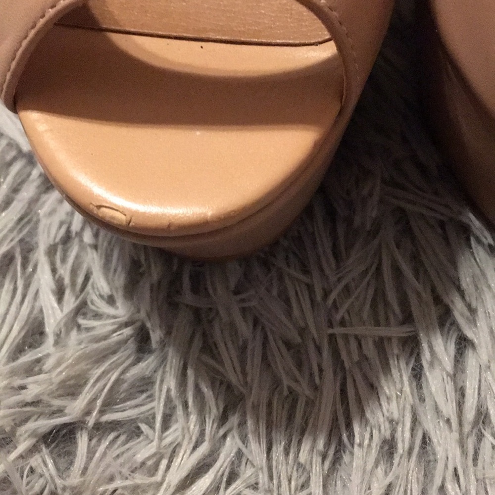 Shoes - Picture 3 of 5
